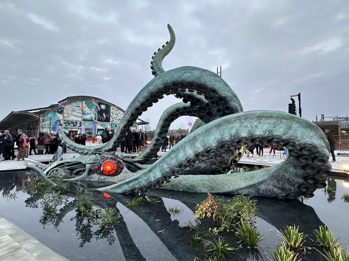 🦑 Le Nauti-poulpe est enfin arrivé à bon port. Il incarne une ambition forte : faire d’Amiens la ville qui revendique haut et fort l’héritage de Jules Verne, une ville d’innovation, une ville résolument tournée vers l’économie de la connaissance et de la création.