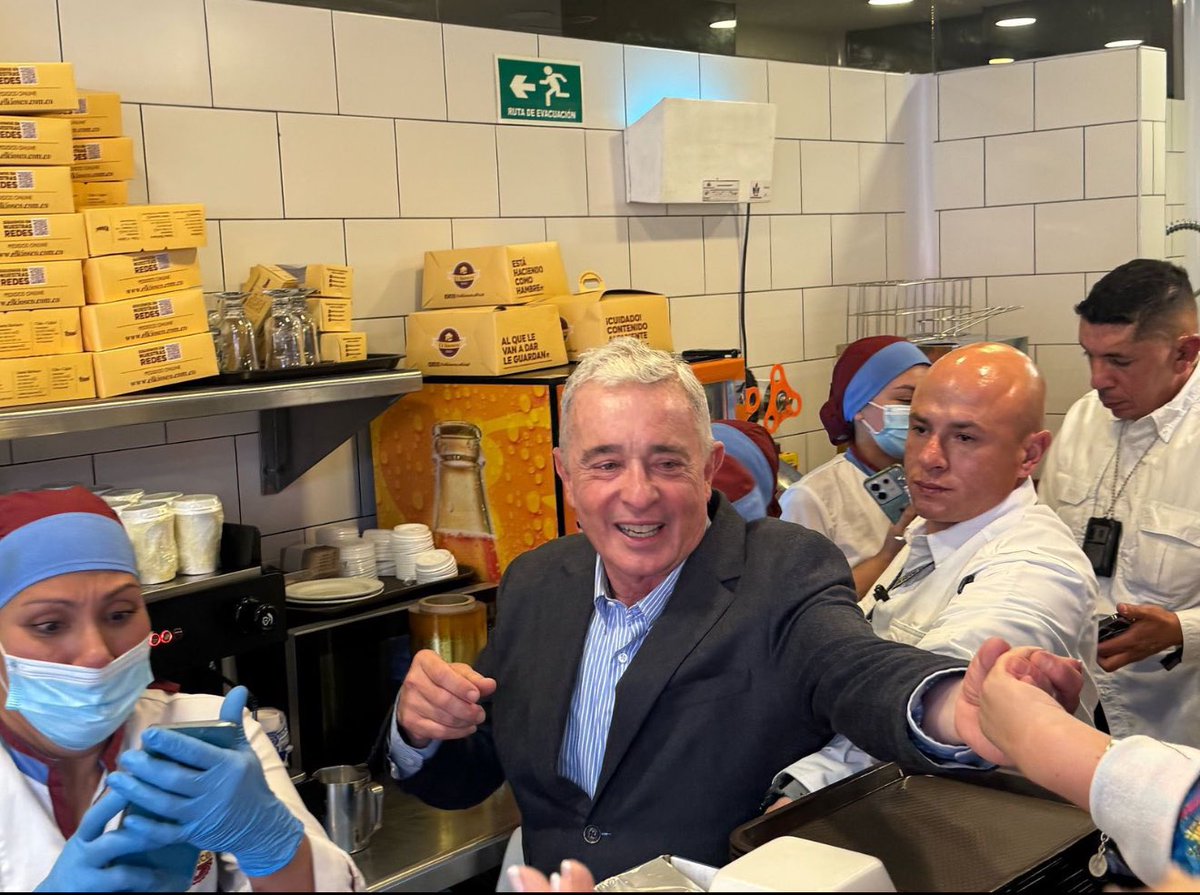 Jhonf Fonseca tweet media