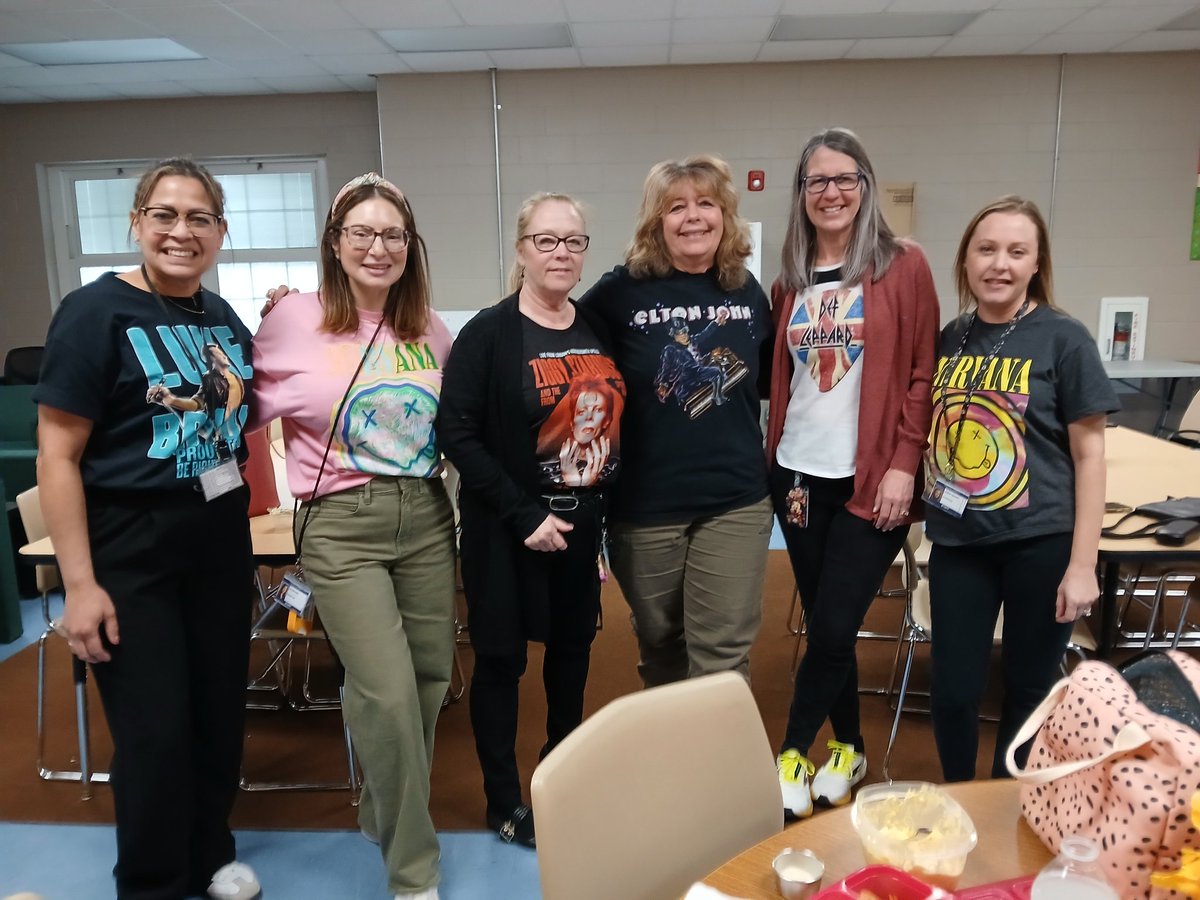 Brenda (@brencassarino) on Twitter photo Undercover School Spirit Weekπ favorite band tee #GoDolphins π¬
<a href="/OAPrincipal/">Susan DAlessandro</a> <a href="/JLoweNJ/">Jennifer Lowe</a> <a href="/StaffordTwpEd/">Stafford Schools</a> Undercover School Spirit Weekπ favorite band tee #GoDolphins π¬
<a href="/OAPrincipal/">Susan DAlessandro</a> <a href="/JLoweNJ/">Jennifer Lowe</a> <a href="/StaffordTwpEd/">Stafford Schools</a>