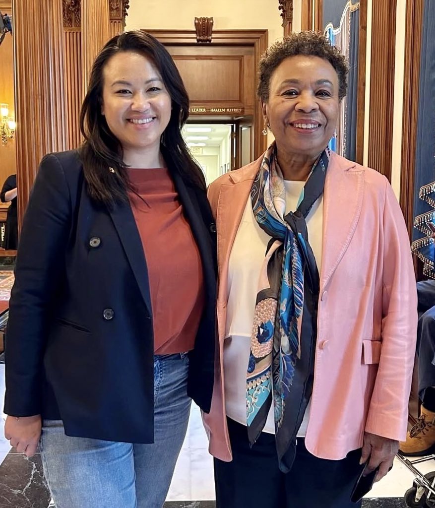 Under my leadership, Oakland had ONLY 210 violent murders and just 2,950 armed robberies.

The seeds of progress we planted together are sprouting with positive change.

I’m proud to endorse Barbara Lee for mayor to continue my legacy.

Vote April 15!