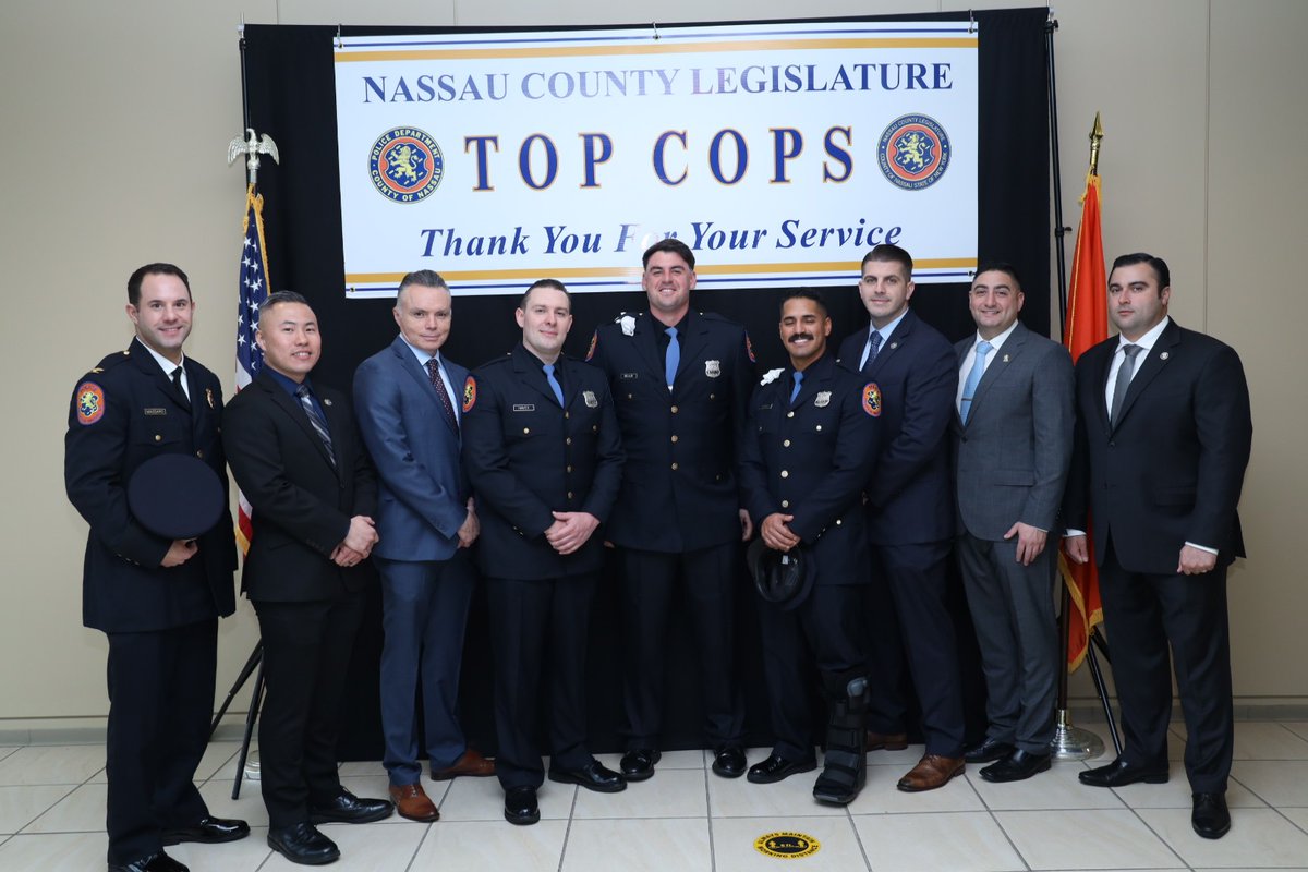 nassaucountypba's tweet photo. We proudly honored 5th Precinct Officers Nicholas Hayes, Nicholas Bigilin, and Christian Obando as this month's #TopCops for their quick response and diligent police work in apprehending a dangerous felon who committed numerous crimes in #ValleyStream https://t.co/eH5QhTLWBB
