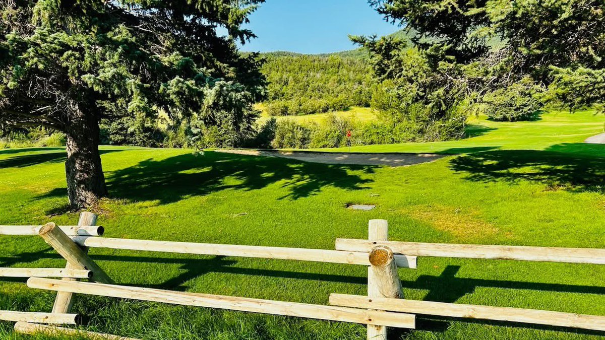 Wasatch GC is accepting applications for our Grounds Crew. This is a great opportunity to join our team. We offer competitive pay, full golf benefits &amp; a beautiful working environment. Several morning shifts are available. Call Casey at 435-654-2292 or drop by the Golf Shop.