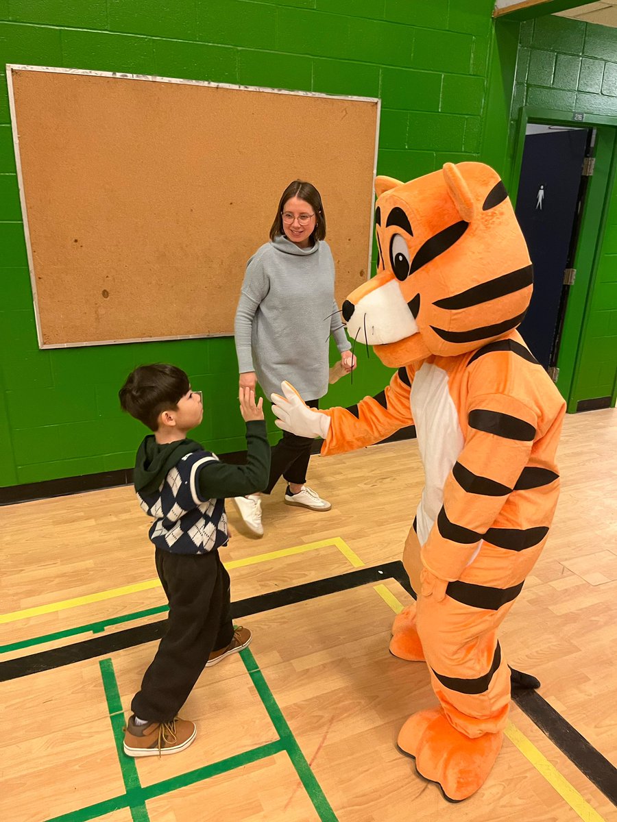 Sacred Heart Academy tweet media