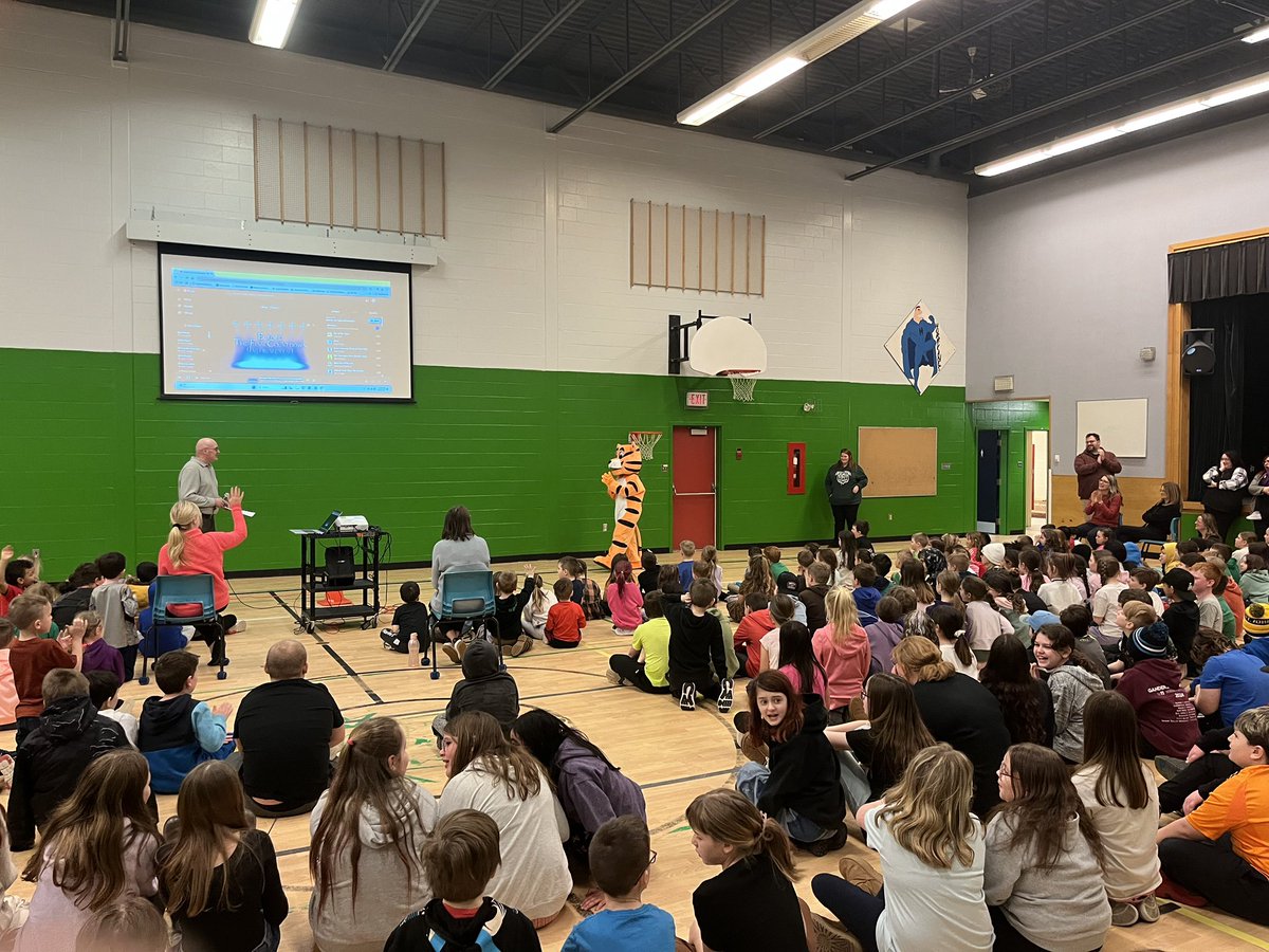 Sacred Heart Academy tweet media