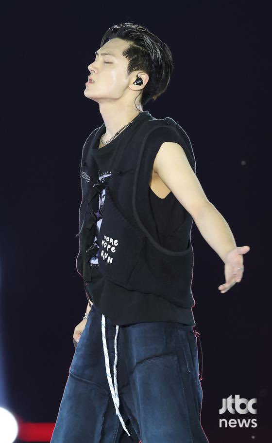 Rockstar jay is back. I miss you ENGENE.