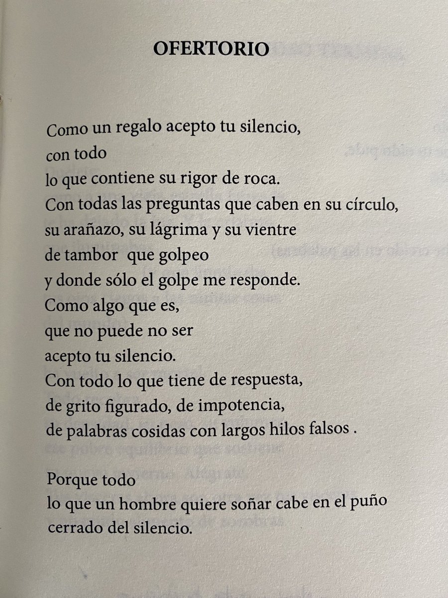 jdlaverde9's tweet photo. Un poema para romperse. 
De Piedad Bonnett. https://t.co/P1EZxBO1yG