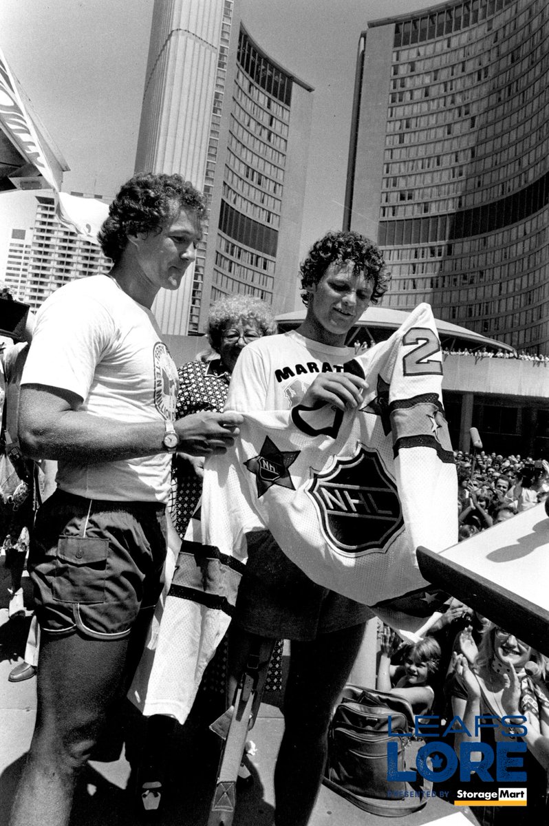 MapleLeafs's tweet photo. This day in Leafs Lore: During the 1980 Marathon of Hope, Terry Fox was asked who he wanted to meet. His answer was Darryl Sittler. Darryl showed up at Terry’s hotel in Toronto and asked, 'Does anyone want to go for a run?' Together, they ran to City Hall, where Darryl presented Terry with his All-Star sweater in front of thousands. On that day, Terry became Darryl’s hero.

@StorageMart