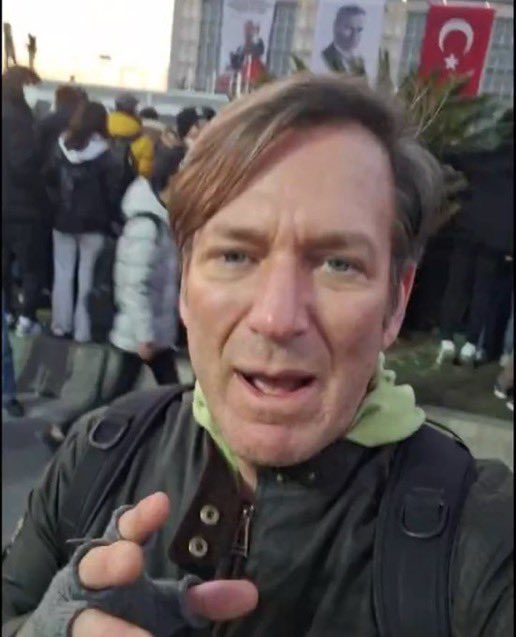 Saraçhane'de yayın yapan Michael Anthony Ganoe, gözaltına alındı.