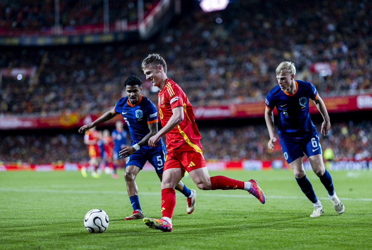 daniolmo7's tweet image. Final Four! ✔️🇪🇸 #NationsLeague
Espectacular Valencia… Muchas gracias a todos por el apoyo!