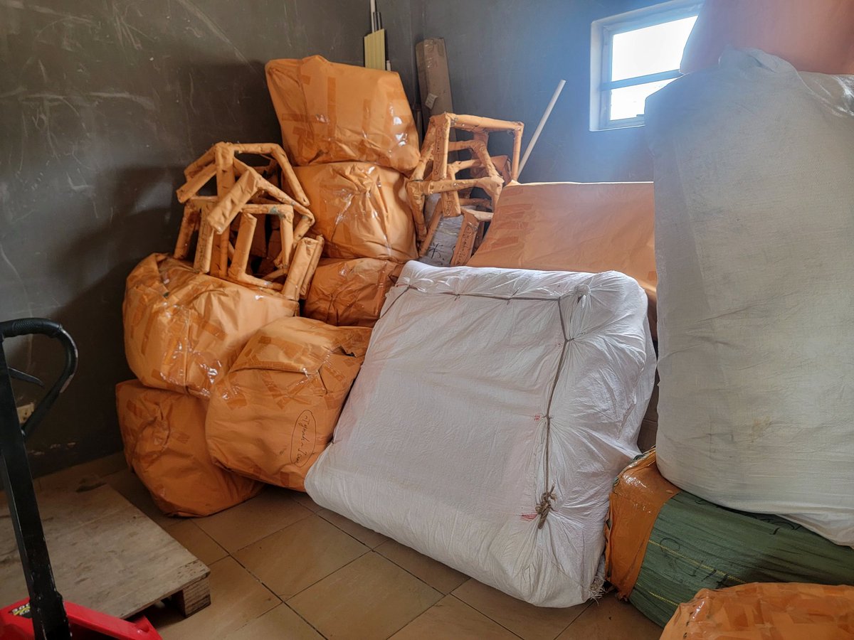 afro_asia_inter's tweet photo. Looking for the most cost-effective option for shipping large volumes of goods? We've got you covered. Our sea freight service takes just 45 days to deliver goods from China to Zimbabwe

We specialise in Product Sourcing, Procurement and Shipping from China 🇨🇳 to Africa. https://t.co/wYryyS217I
