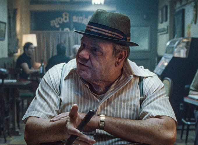 Gibboanxious's tweet image. #HappyBirthday to Domenick Lombardozzi (49)
his top 10 movies are:

10. Reptile
9. Cold Pursuit
8. Find Me Guilty
7. Miami Vice (2006)
6. The King of Staten Island
5. Public Enemies
4. Bridge of Spies
3. Phone Booth
2. A Bronx Tale
1. The Irishman
#Herc #RalphCapone