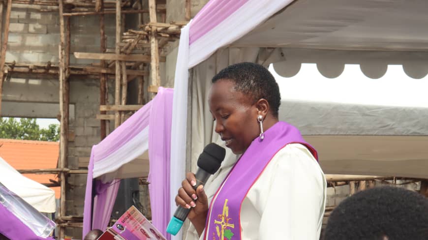 BishopsVoice's tweet image. Delegates from Nakuru Diocese led by their Bishop the Rt. Revd. Anthony Mambo also embraced the function. The 2 Dioceses have a good working relationship thus they came for a bench marking study on how things are done in Namirembe. @coufamilytv @Mengo_School @NamirembeYouth