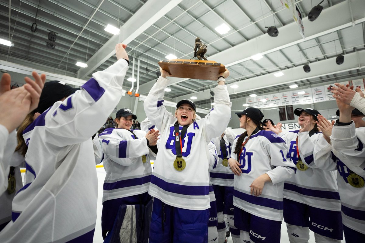 Bishop's Gaiters beat Waterloo Warriors 3-0 to claim U SPORTS women’s hockey crown, for <a href="/CanadianPress/">The Canadian Press</a> 

theglobeandmail.com/sports/hockey/…