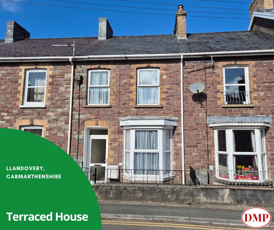 DMP_Wales's tweet photo. Terraced House - Llandovery, Carmarthenshire
3 bedroom mid terrace situated towards the Northern end of New Road in Llandovery. The construction is of traditional stone and render under a natural slate roof. 
https://t.co/K75x7cxut7 https://t.co/bkiZDNki4P