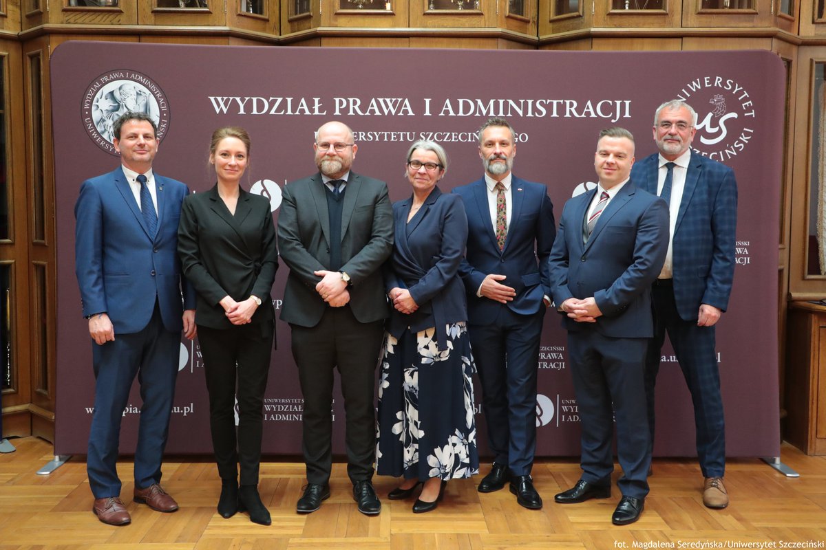 Právnická fakulta MU tweet media