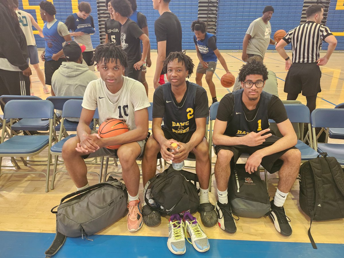 ll2_tt's tweet image. So. Cal Senior Showcase 2025
Went 2-0 (Team 4) on 
@BallerTV @gerryfreitas👊🏿
Opportunity Waits For No One!
@DelijahMcalpin
@RonaldMerrill35
@NatcheSydn71103
@Shamarr_j 
#SpringxSummer 🥶