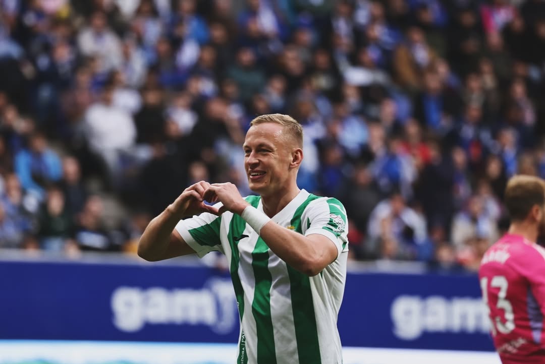 ¿Quién es OBOLSKII?

Para el ciego, la luz.
Para el hambriento, el pan.
Para el sediento, la fuente de agua.
Para la muerte, la vida.
Para el enfermo, la cura.
Para el prisionero, la libertad.
Para el solitario, el compañero.
Para el pobre, es el tesoro.
Para mí, es todo