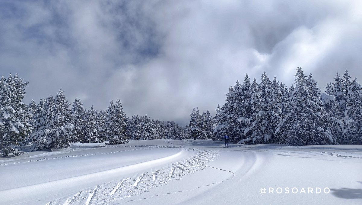 MeteoMauri (@meteomauri) on Twitter photo Lapònia? Canadà? El Caucas? No, és Tuixent La Vansa aquest matí. Imatge Rosó Argerich <a href="/eltempsTV3/">El temps</a> <a href="/meteocat/">Meteocat</a> <a href="/TuixentLaVansa/">Tuixent - La Vansa</a> <a href="/TotNordic/">Tot Nòrdic</a> Lapònia? Canadà? El Caucas? No, és Tuixent La Vansa aquest matí. Imatge Rosó Argerich <a href="/eltempsTV3/">El temps</a> <a href="/meteocat/">Meteocat</a> <a href="/TuixentLaVansa/">Tuixent - La Vansa</a> <a href="/TotNordic/">Tot Nòrdic</a>