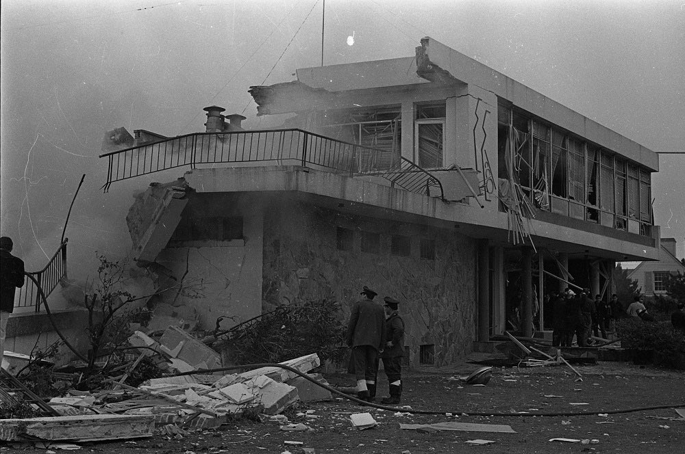 Nunca está de más recordar, que acá siguen ganando los que hicieron esto.