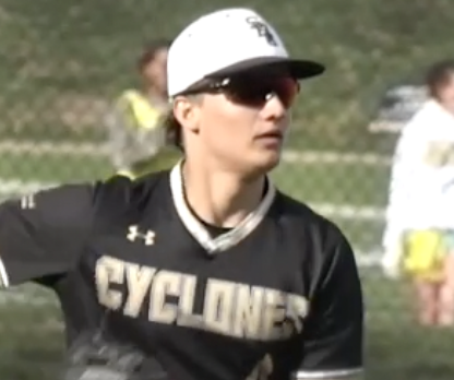 Repost if Sacred Heart-Griffin’s Carson Butler had the best #POTW! Winner gets a <a href="/SpfldClinic/">SpfldClinic</a> prize pack. Ends at 10 pm!