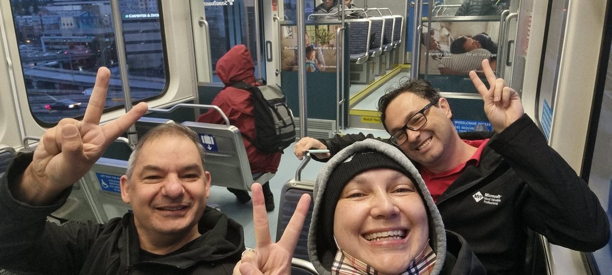 Carike_B's tweet image. #Saffa #MVPs on the way to #MVPSummit #mvpbuzz