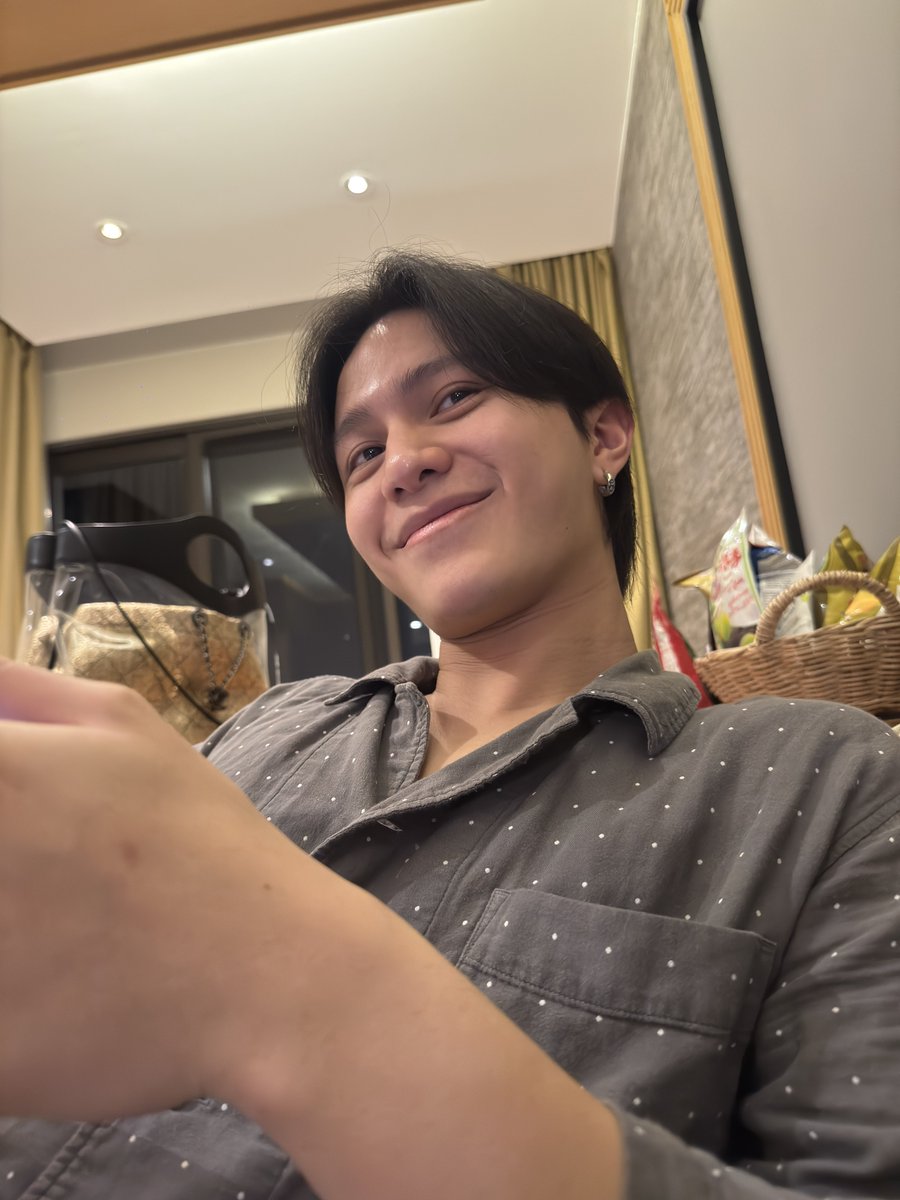 EstRvp's tweet image. : ไม่เหนลงผมบ้างเลย
: 🤷🏻‍♂️