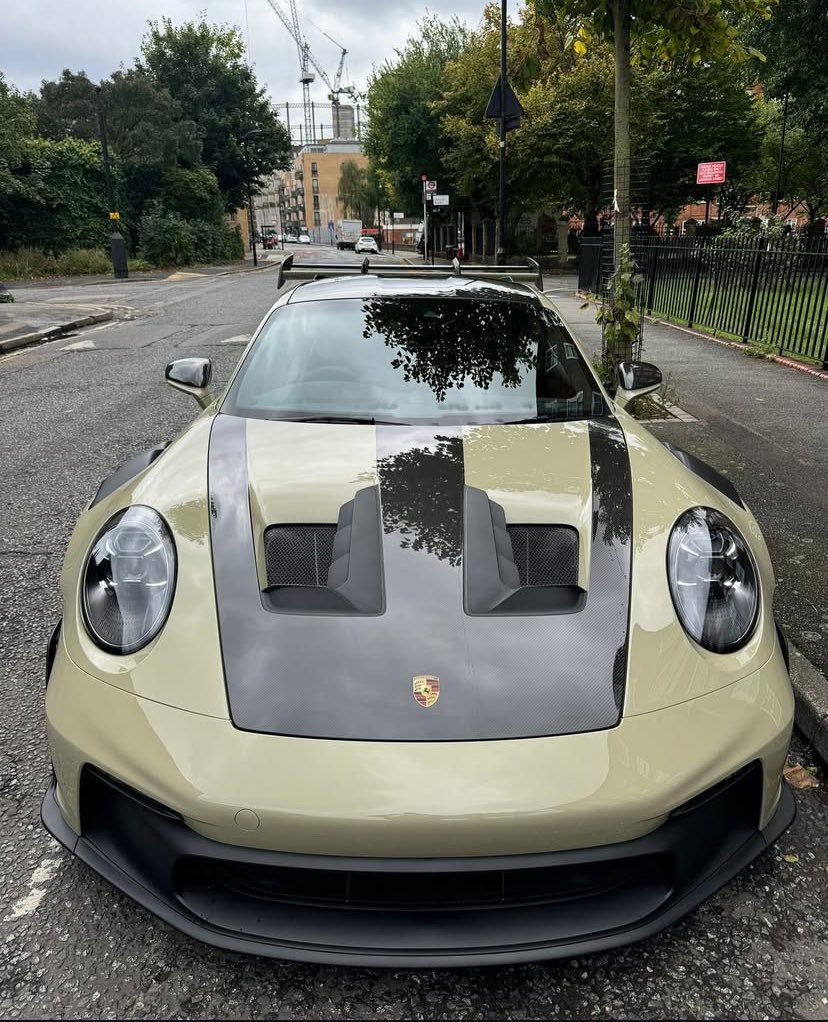 Jordan92338366's tweet photo. 992 GT3RS Weissach in PTS Stone Grey 🏁 https://t.co/NoWhbu6l0D