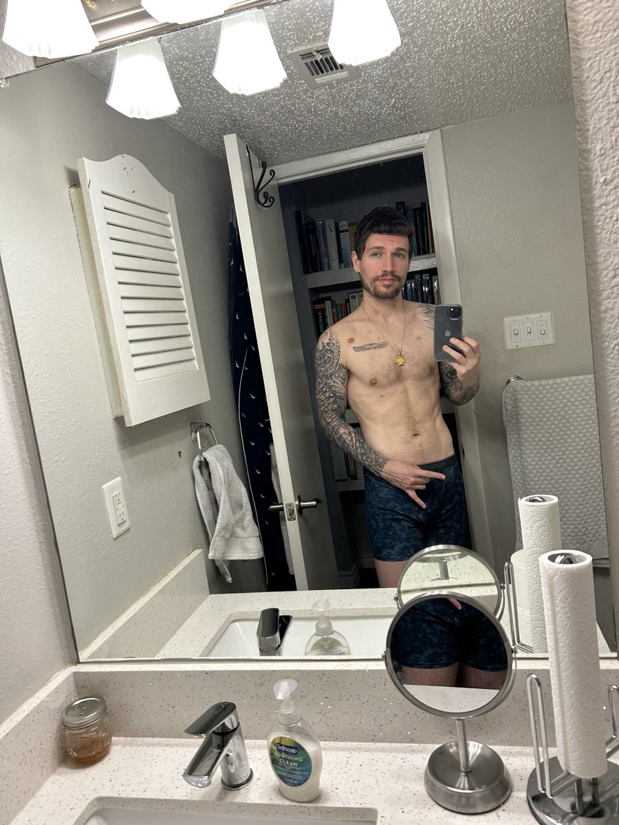 kn1ght_andrew's tweet image. 