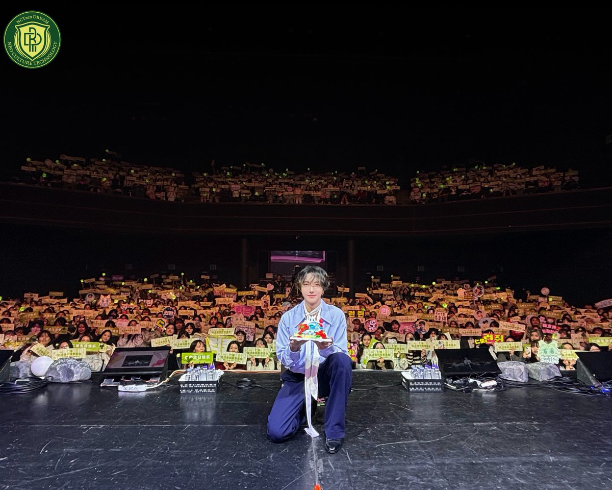 renjun on nct dream weverse update! 🎂✨