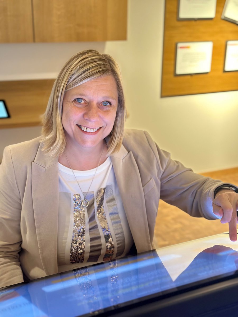 Eliane Tillieux (@elianetillieux) on Twitter photo 🤖 25 % des PME belges utilisent l’IA (record européen), mais la Wallonie reste à la traîne sur l’accompagnement !
60 % des métiers vont évoluer ➡️ Où est le plan pour former nos travailleurs ? Où sont les moyens ?
L’#IA ne doit pas creuser les inégalités. <a href="/Socialistes_PW/">Le PS wallon</a> 🤖 25 % des PME belges utilisent l’IA (record européen), mais la Wallonie reste à la traîne sur l’accompagnement !
60 % des métiers vont évoluer ➡️ Où est le plan pour former nos travailleurs ? Où sont les moyens ?
L’#IA ne doit pas creuser les inégalités. <a href="/Socialistes_PW/">Le PS wallon</a>