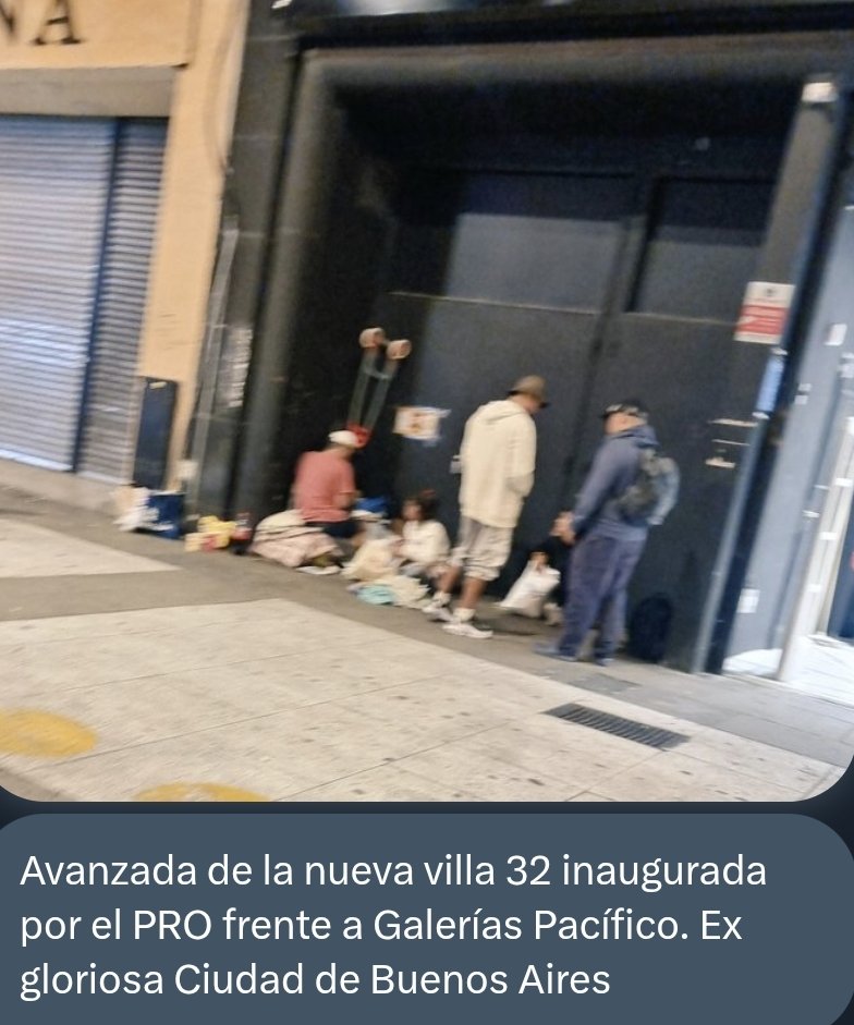 VecinosCon5633's tweet photo. Florida y Av Córdoba. Frente a las Galerías Pacífico. Lo que dicen los vecinos 👇🏻
@jorgemacri @gcba @ibaistrocchi @cominvillanueva https://t.co/jsfm6FCEuH