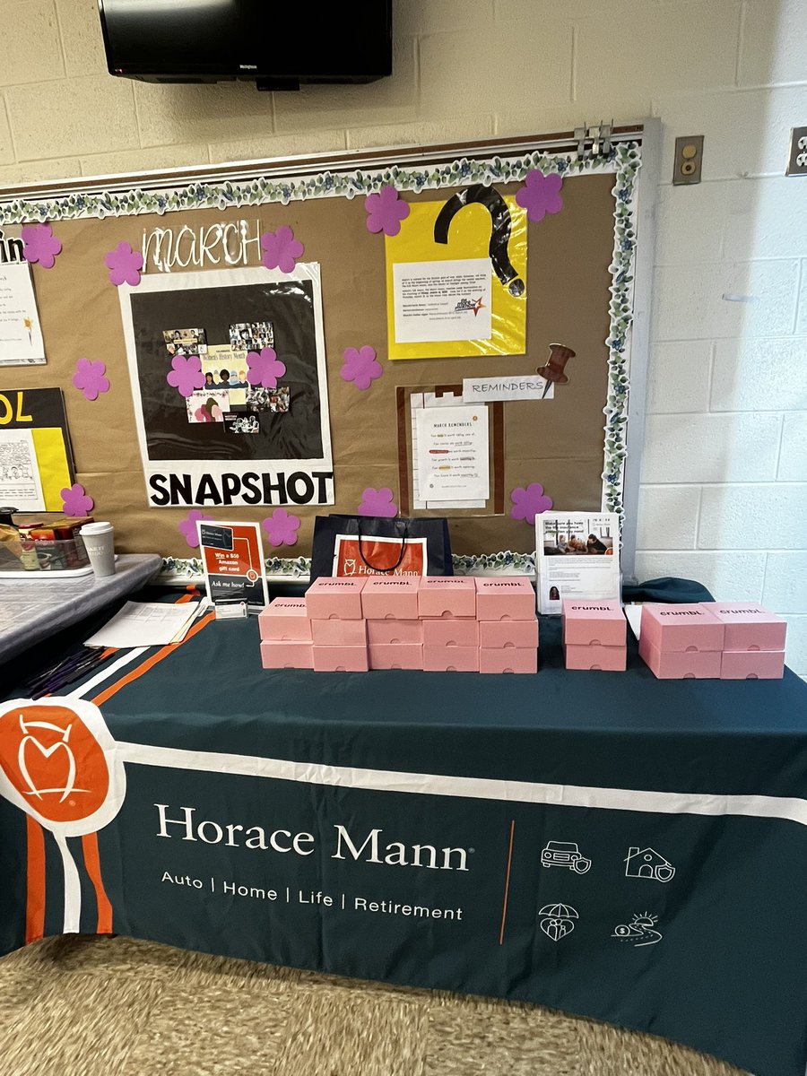 Abby4j's tweet photo. We need a positive attitude around every individual we come across. Meeting educators and being able to share great benefits Horace Mann offers, brings a smile. Abby Folayan Agency applauds educators for their efforts and commitment. We appreciate educators. https://t.co/7U5aSxD1un. #horacemanninsurance #teachers #educators #insurance
