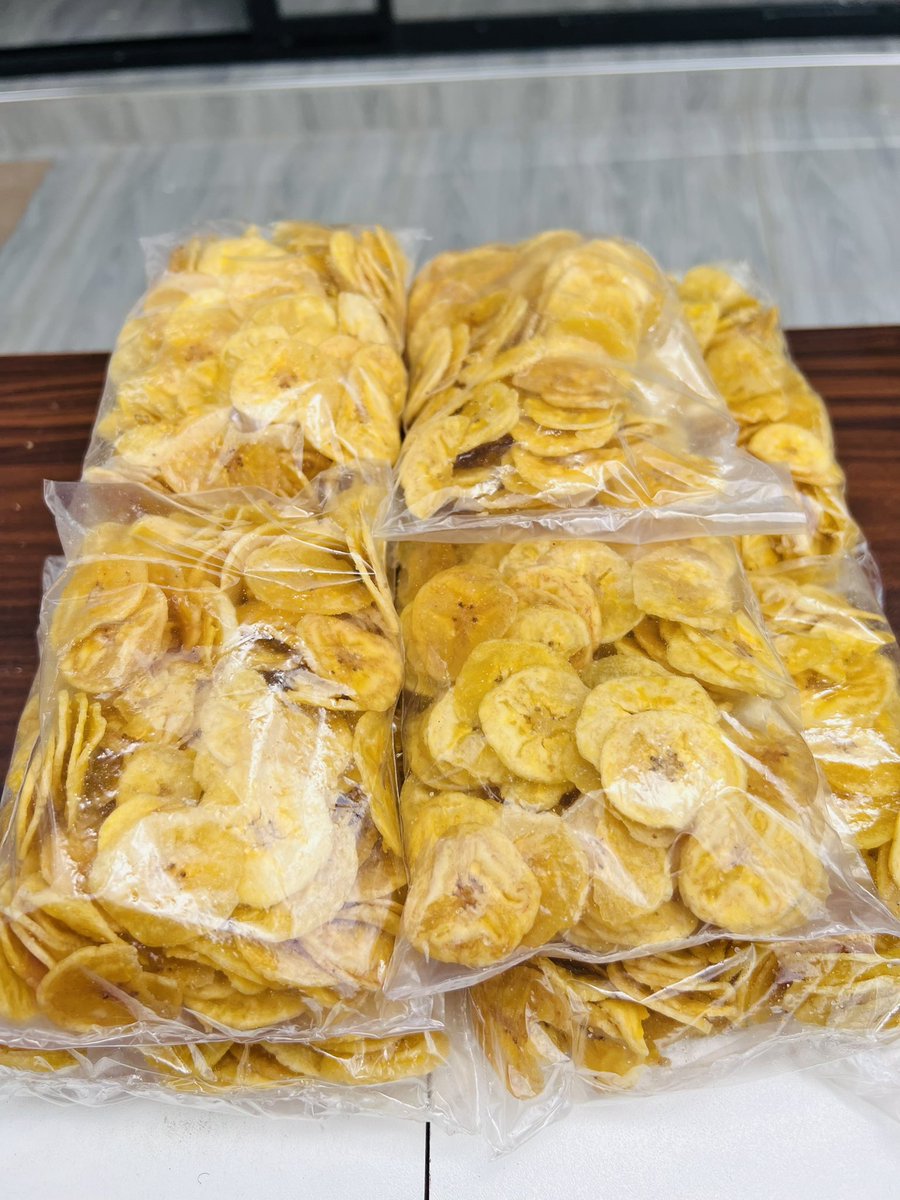 Temwahnani's tweet photo. Plantain chips for sale K4000 for the big packs and K2500 for the small packs. 📍Blantyre Whatsapp: 0994277694 https://t.co/8kVkG0yG50