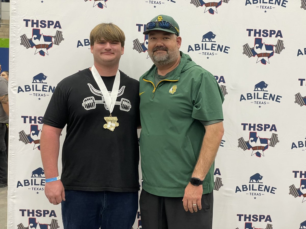 SFHS_Football_'s tweet image. Huge congratulations to Mason Murray for dominating the state powerlifting meet and bringing home 1st place overall in the 308 weight class! Not only did Mason take the top spot, but he also set a new meet record with an incredible total of 2,105 lbs (Bench:610 Squat:815 DL: 680)