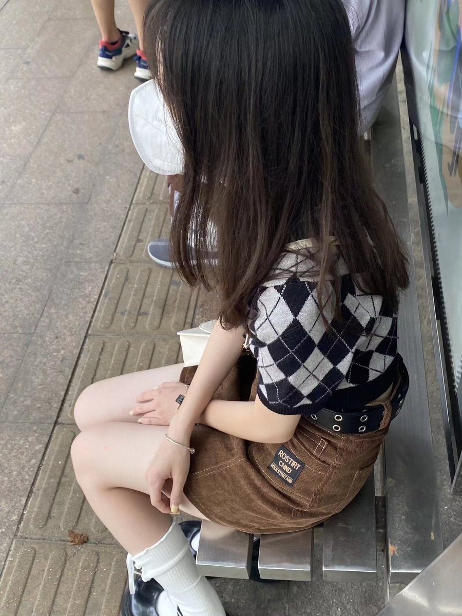 kkyaiii's tweet photo. 这么热的天 https://t.co/z37OTB4fbF