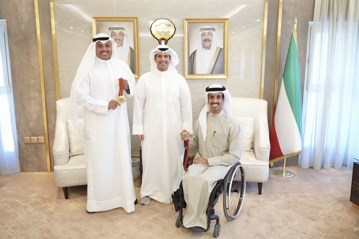 استقبال معالي وزير الاعلام لشؤون الشباب 

السيد عبدالرحمن المطيري 
<a href="/AbAlghanaim/">عبدالرحمن المطيري</a>
