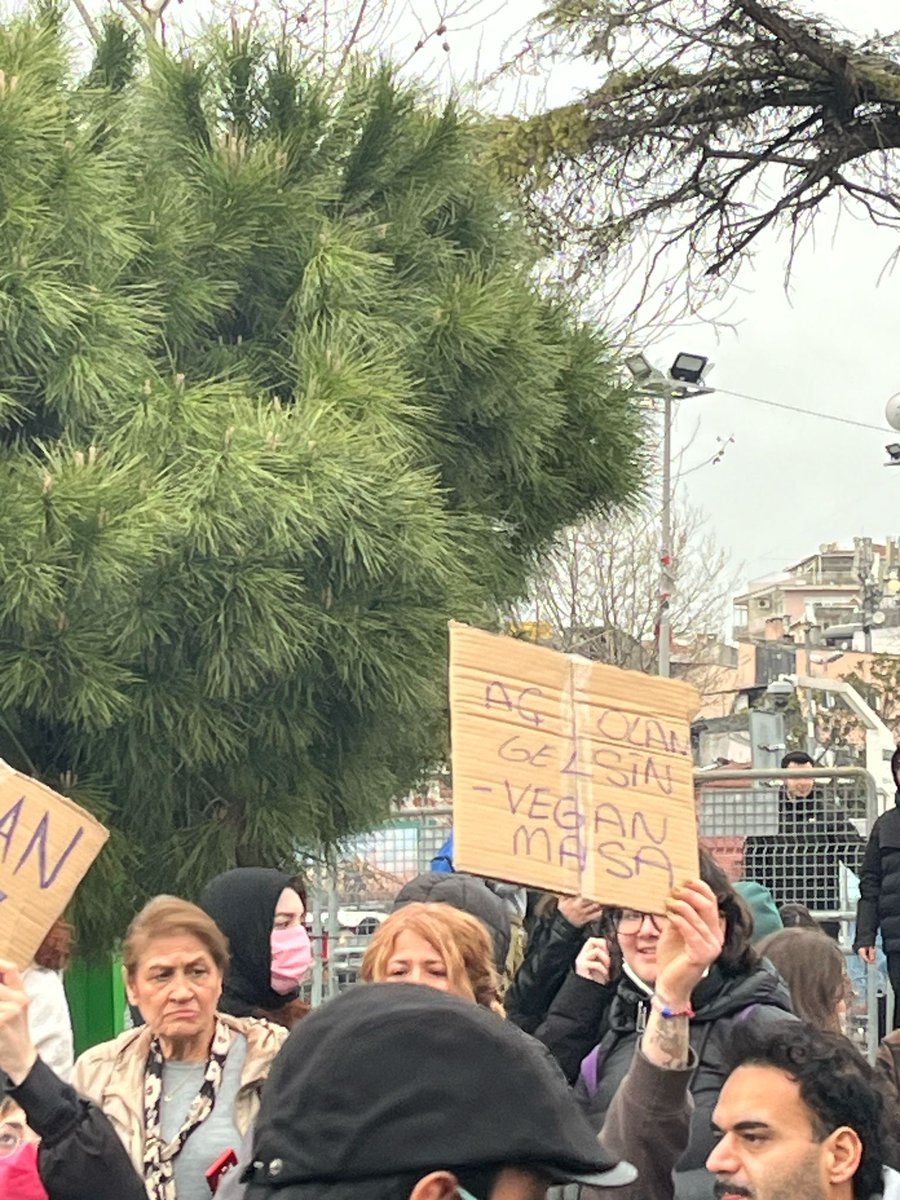 Aç olan gelsin