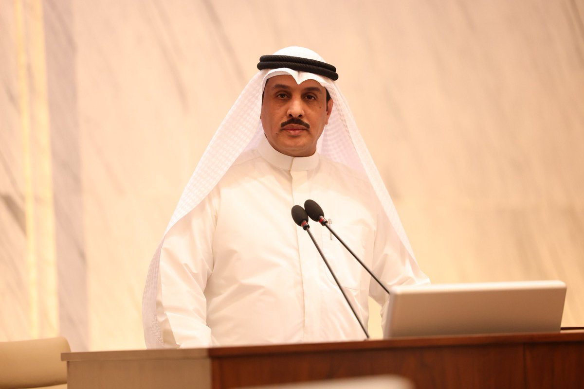 AbomohammadQ8's tweet photo. وأيضاً في جلسة #المجلس_البلدي اليوم تم إعتماد توصية لجنة محافظ الجهراء والتي نصت على 1-الإستعجال في تخصيص الجز ء المتبقي من سكراب السيارات القديم كتوسعة للمشروع الإسكاني المخصص بقرار للمجلس البلدي والمحدد برقم(1) وفق الكروكي المرفق باللون الأحمر.
2- توفير بدائل للمباني الحكومية الواقعة في الجزء رقم(2) محل التوسعة وفق الكروكي المرفق باللون الأخضر  تمهيدياً لتسليمها للمؤسسة العامة للرعاية السكنية خالية من المعوقات . هذا وكل الشكر والتقدير للزملاء والزميلات أعضاء المجلس البلدي على هذا التعاون.