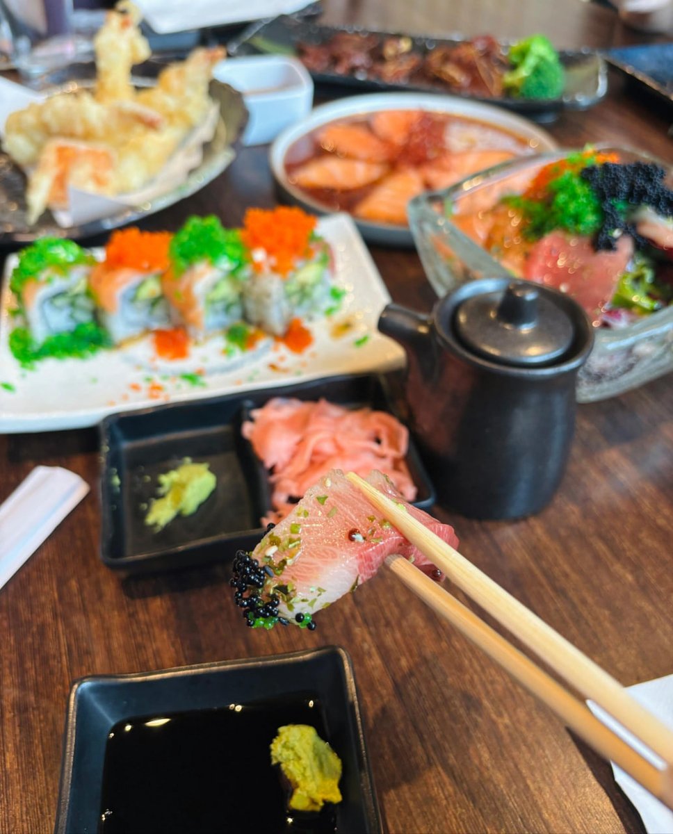 avashenouda2012's tweet image. My favorite food is sushi😋