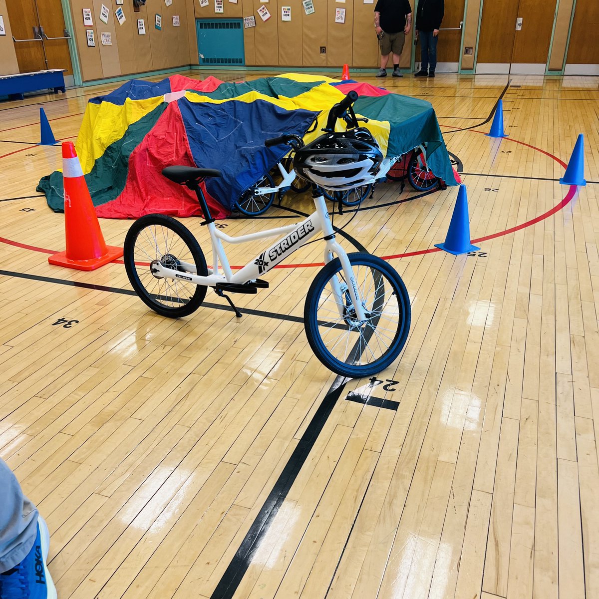 PGHDistrict3's tweet image. What better way to spend a Thursday than with @PPSnews Grandview Elementary students! Thank you to the HDR Foundation for their generous donation of 24 bikes. @AllKidsBike can now implement their awesome Learn-To-Ride program. CM Charland can't wait to ride with them, one day!