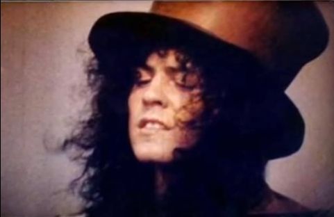 BoppingElf77's tweet photo. Electric Winds
Footsteps Stamping Through The Citadel Of Your Soul
Rock'n'Roll Children Born To Dance To The Beat Of Your Heart And Die To The Rhythm Of The Universe
- Marc Bolan
#MarcBolan #Poetry #TRex #BornToBoogie #Movie #70s https://t.co/5J5DAj6TRR