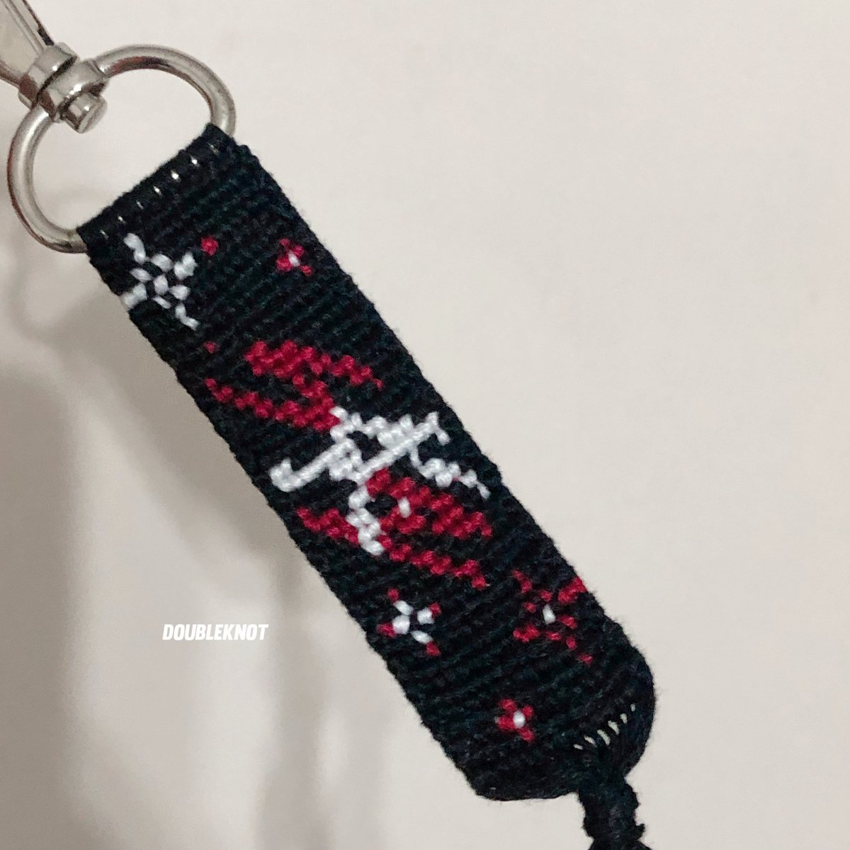 doubleknot_ph's tweet photo. — skz keychain ₊‧ *✰

pre-order here: https://t.co/IpghbMFFfo

⌗ stray kids skz stay fanmade handcraft handmade friendship thread bracelet bang chan lee know changbin hyunjin han felix seungmin i.n https://t.co/9ofND14uuL