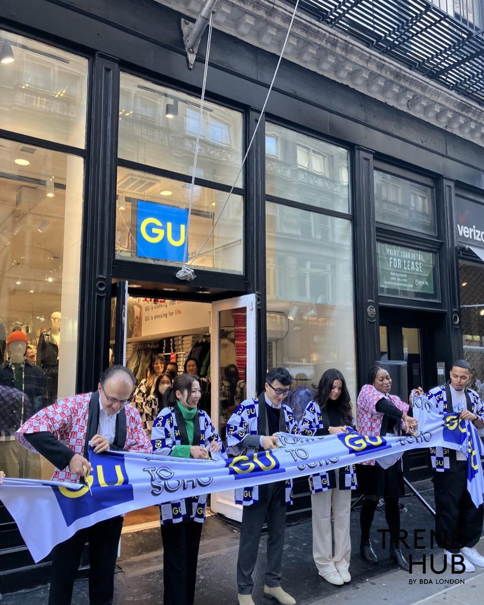 BDALONDON's tweet photo. Here’s what got us talking this week:

@topshop is relaunching — Millennial dreams coming true!

@apple’s new AirPods 4 ad stars the dreamy @pascalispunk.

@calvinklein debuts @badbunny as their newest face.

@gu_usa_official opens a Soho flagship. https://t.co/4O3Q1m2W8K