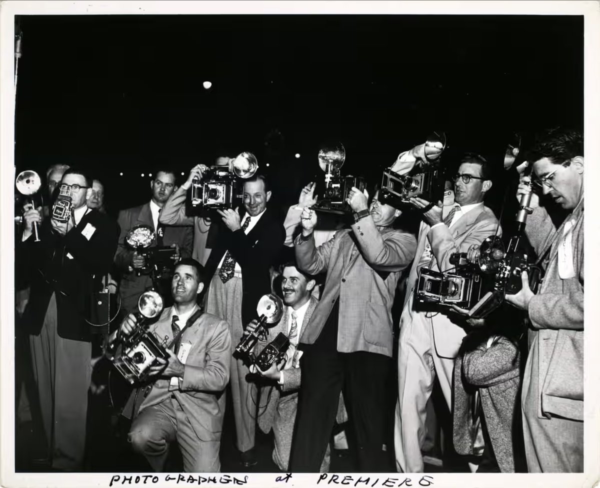 Weegee: Society of the Spectacle
Reviewed by Brian Arnold

blog.photoeye.com/2025/03/weegee…