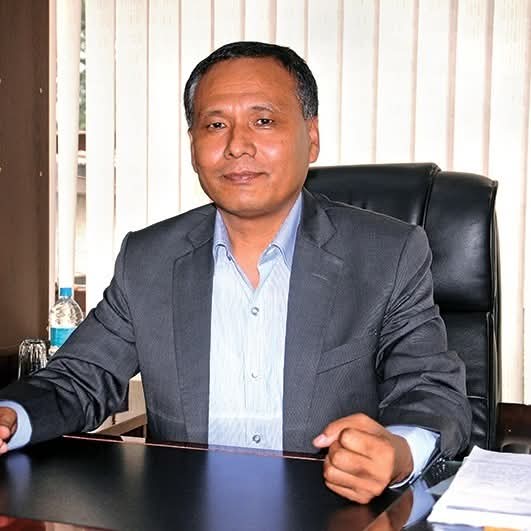 सरकारलाई अर्को ऐतिहासिक निर्णयका लागि बधाई तथा शुभकामना । यसै यो कथन बनेको हैन रहेछ- `म मेरा शत्रुको सजिलै सामना गर्नसक्छु दया गरि मलाई आफ्नै मित्रहरूबाट बचाउ !´