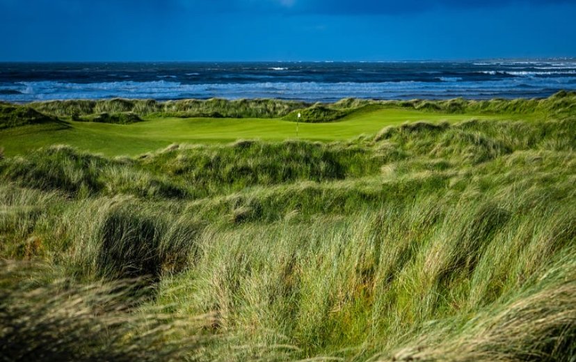 Tee off by the sea at Enniscrone Golf Club ⛳️

Take in the spectacular views whilst enjoying one of the North West’s finest links golf courses.

📸 EnniscroneGolf

#KeepDiscovering #DiscoverEnniscrone