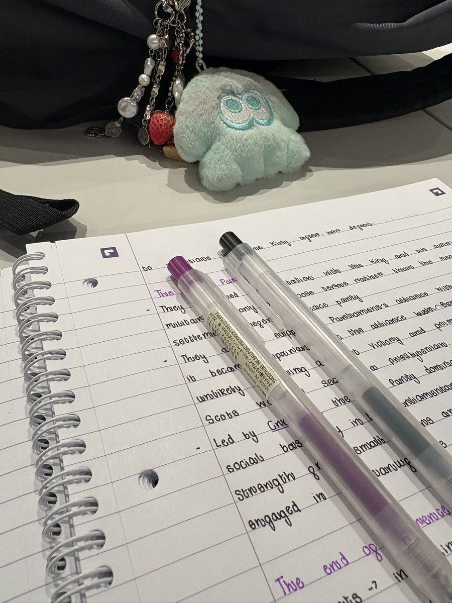 fruitbear_'s tweet image. boring monday but productive 😞 #studytwt