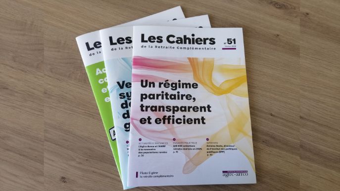 Au sommaire du numéro 51 des Cahiers de la Retraite Complémentaire : projets majeurs, mesure d’impact des services sociaux, rôle du médiateur, partenariat avec la caisse des experts-comptables, dispositifs du cumul emploi-retraite &amp; retraite progressive. agirc-arrco.fr/nous-connaitre…