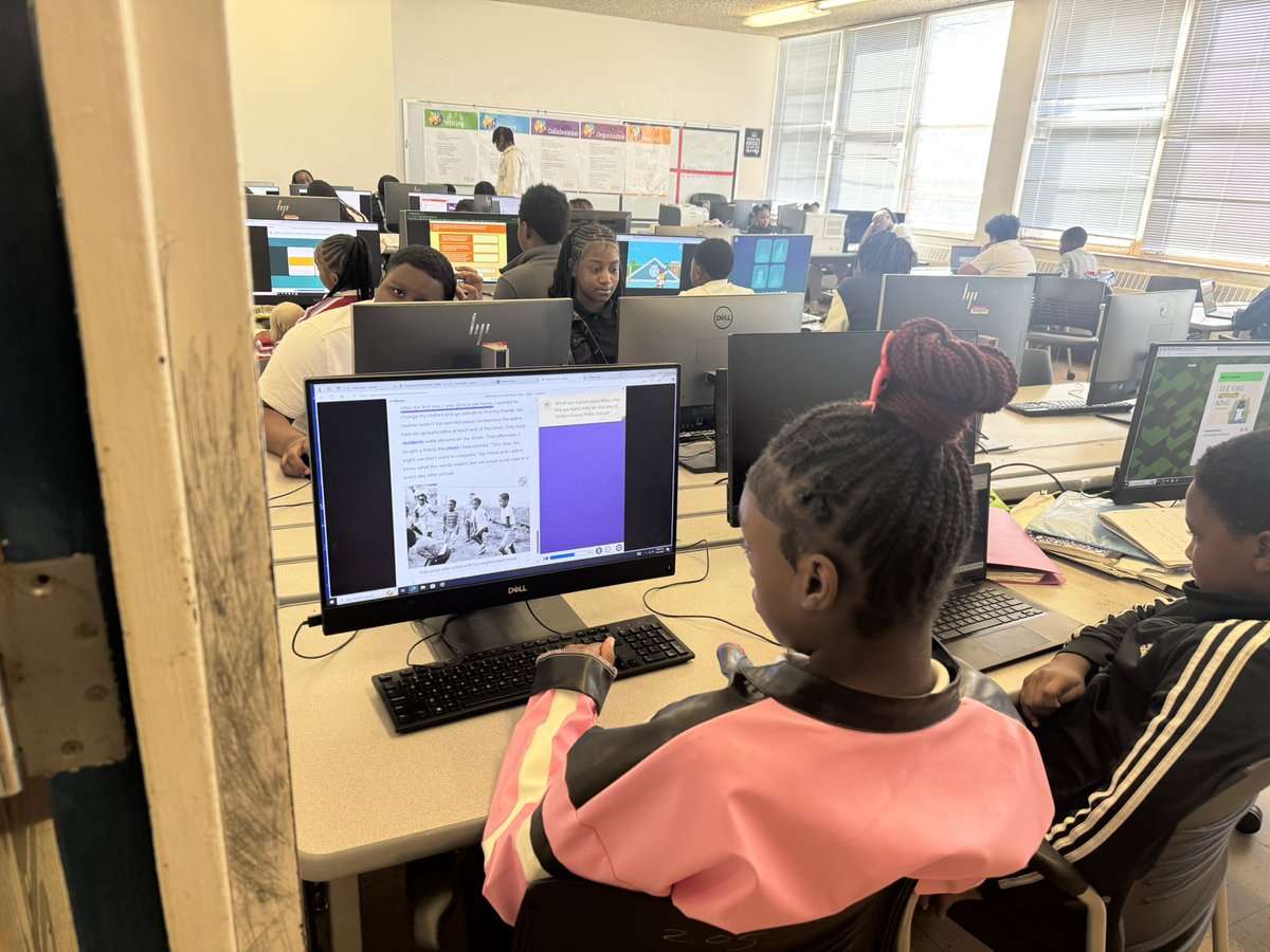 Tanya_N_Shelton's tweet image. It’s a village at Bedford MS. Principal Goree is tracking her pathway to a rating. All hands on deck. Even CTE teachers are supporting instruction. #LevelingUp