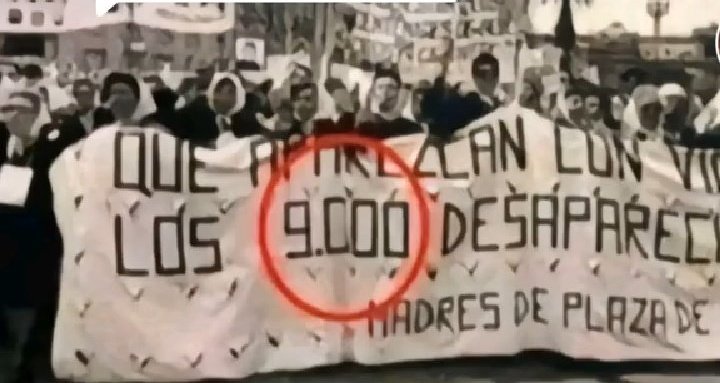 sonoio1992's tweet photo. @JoacoCGE22 No molesta que digan 30.000. Molesta que mientan y que usen a la gente. No sea cínica Señora https://t.co/AD5HtBj8S2